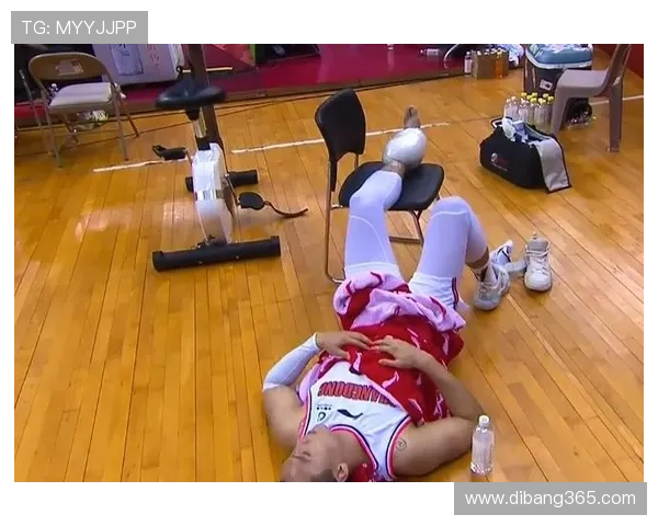 脚踝扭伤无大碍焦泊乔发布会 脚踝扭伤无大碍焦泊乔发布会